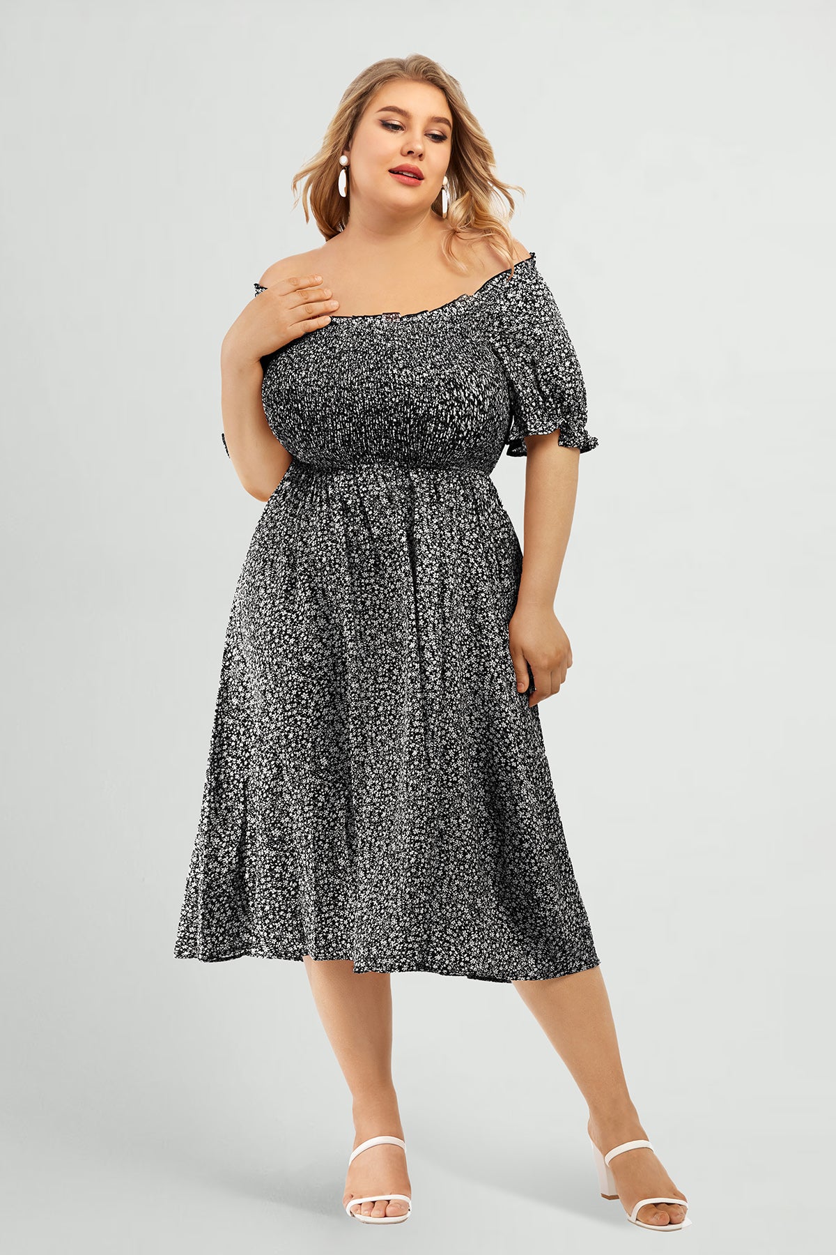 Disty Floral Square Neck Puff Sleeves Midi Dress