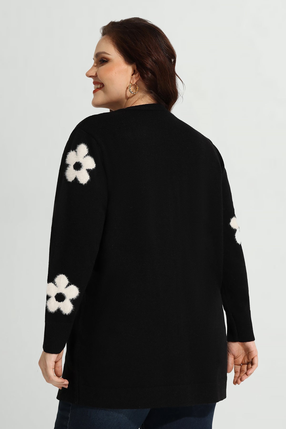 Ritera Pockets Daisy Floral Knit Button-Up Sweater