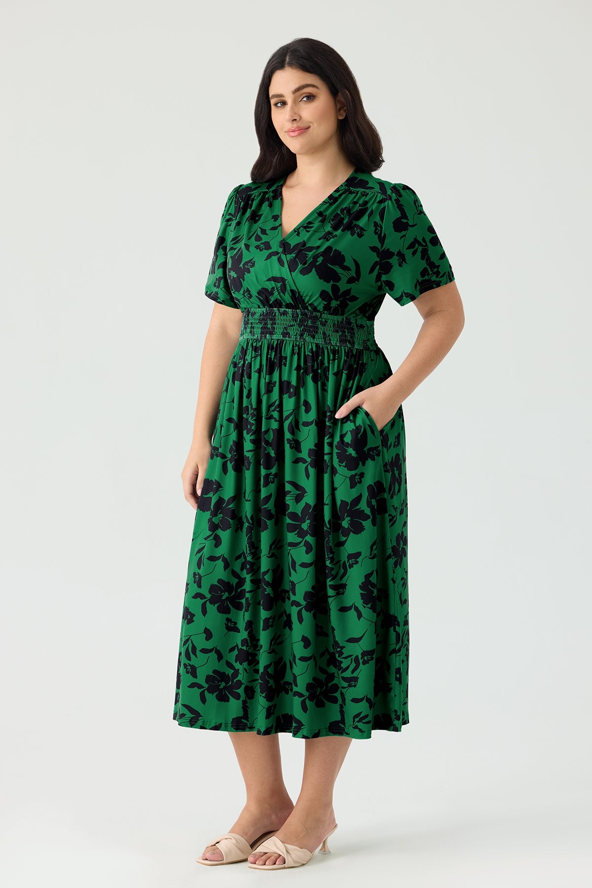 Ritera Pockets Elasticated Waist Floral A-line Maxi Dress