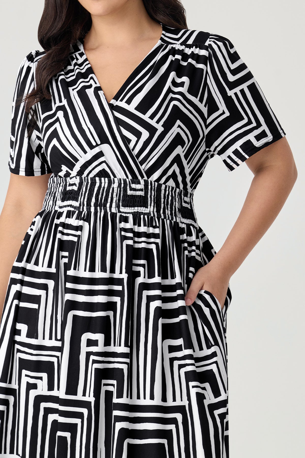 Geometric Print Smocked Waist V-Neck Midi Dress