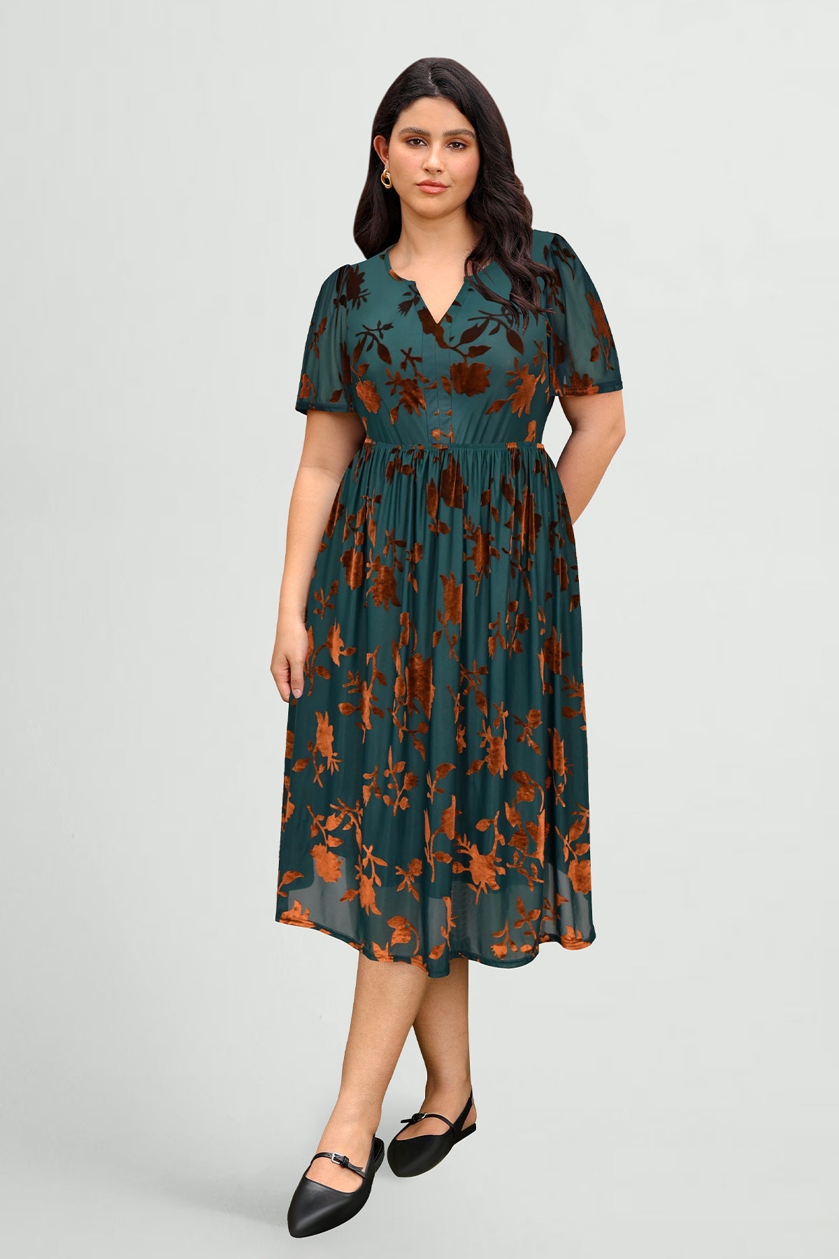 Ritera Pockets Notched V-Neck Floral-Print Midi Dress