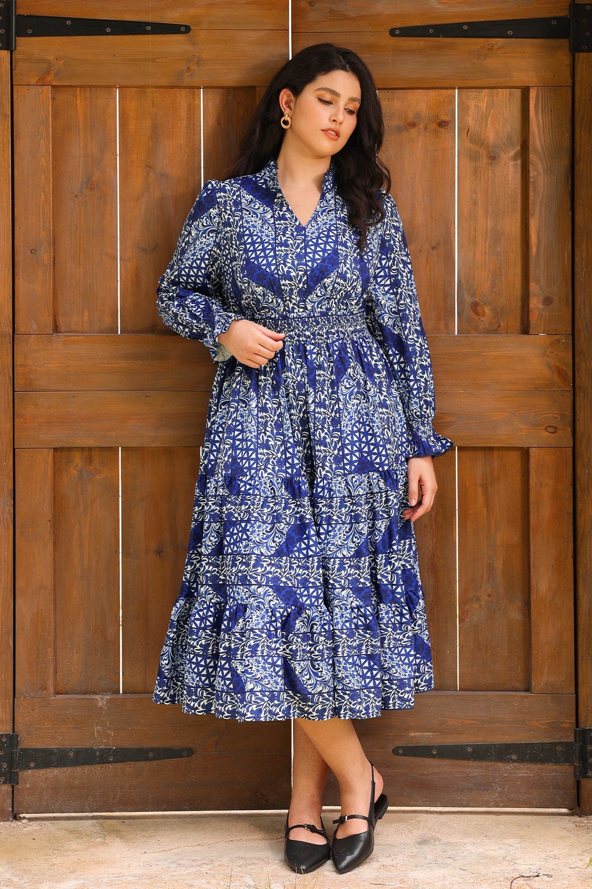 Ritera Pockets Smocked Waist Floral Print Tiered Midi Dress