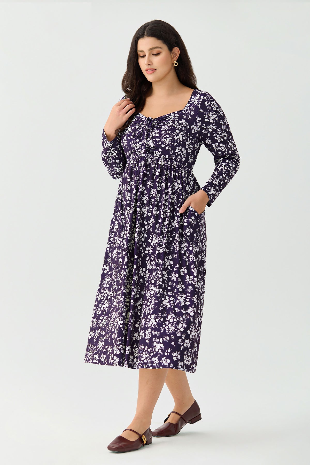 Ritera Pockets Floral Print Sweetheart Tie-Front Midi Dress