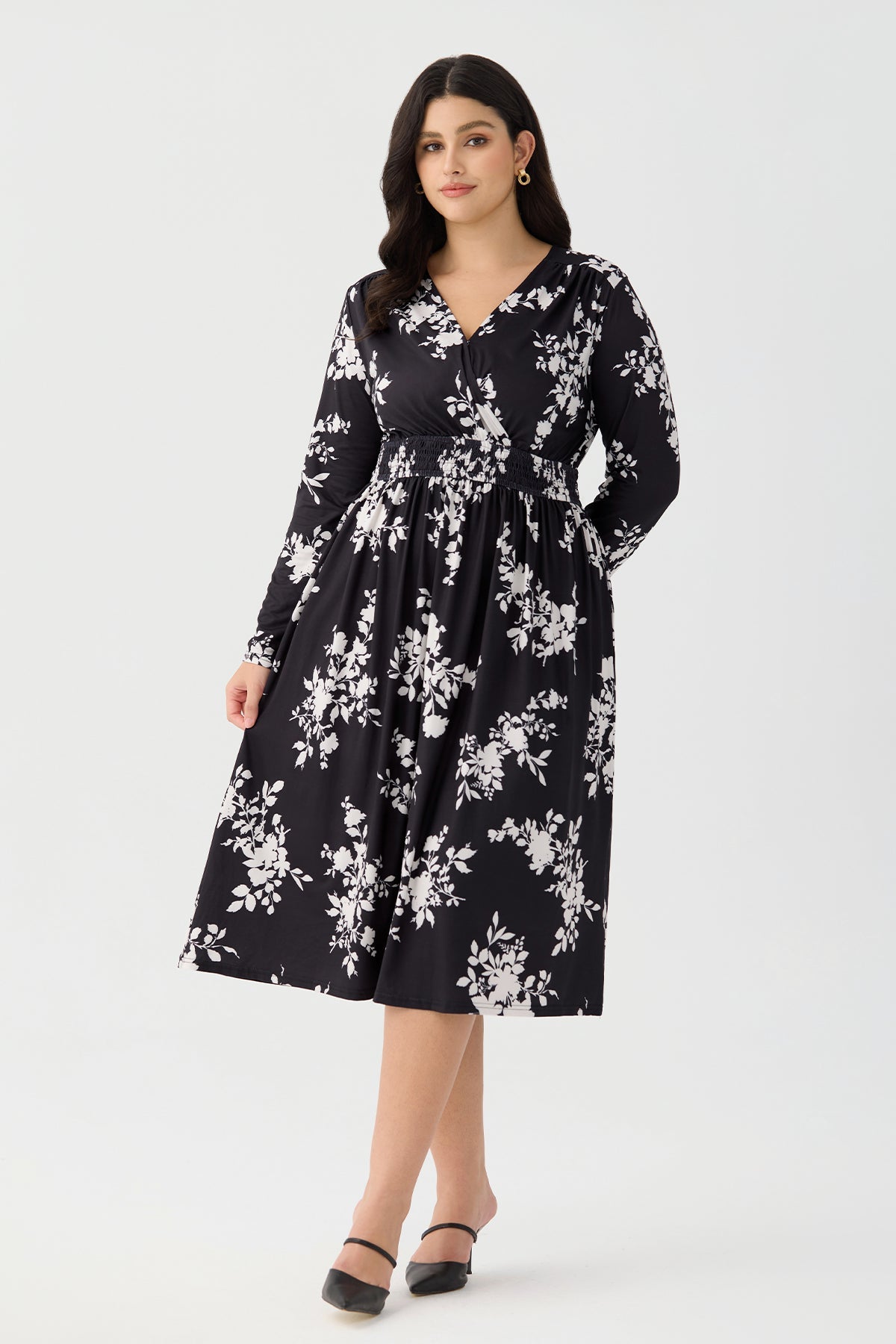 Ritera Pockets Floral Tartan Plaid Smocked Waist Midi Dress