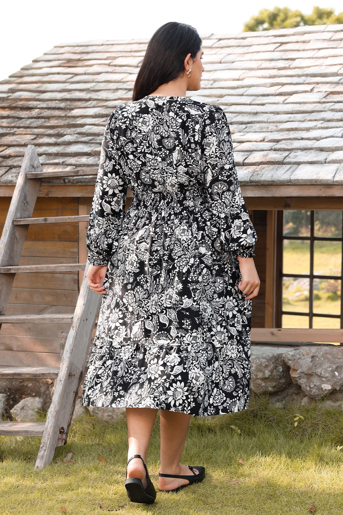 Ritera Pockets Polka Dot Smocked A-Line Midi Dress