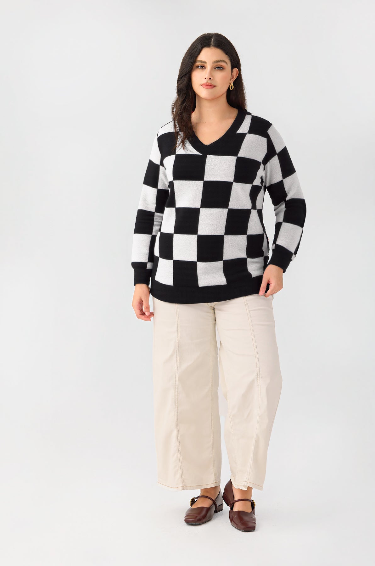 Ritera Checkerboard V-Neck Cozy Knit Pullover Sweater