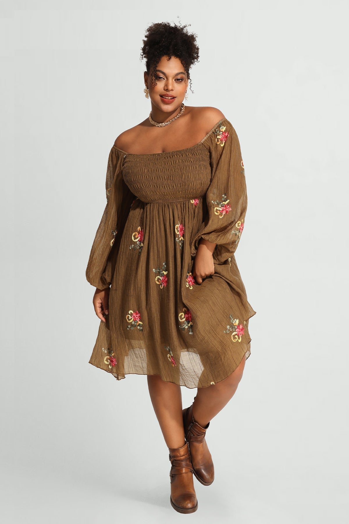 Ritera Embroidered Floral Shirred Square Neck A-line Midi Dress
