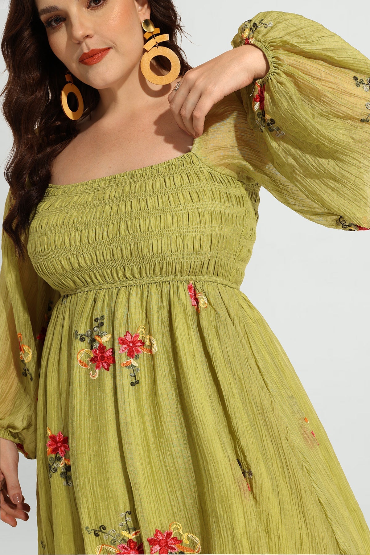 Ritera Embroidered Floral Shirred Square Neck A-line Midi Dress