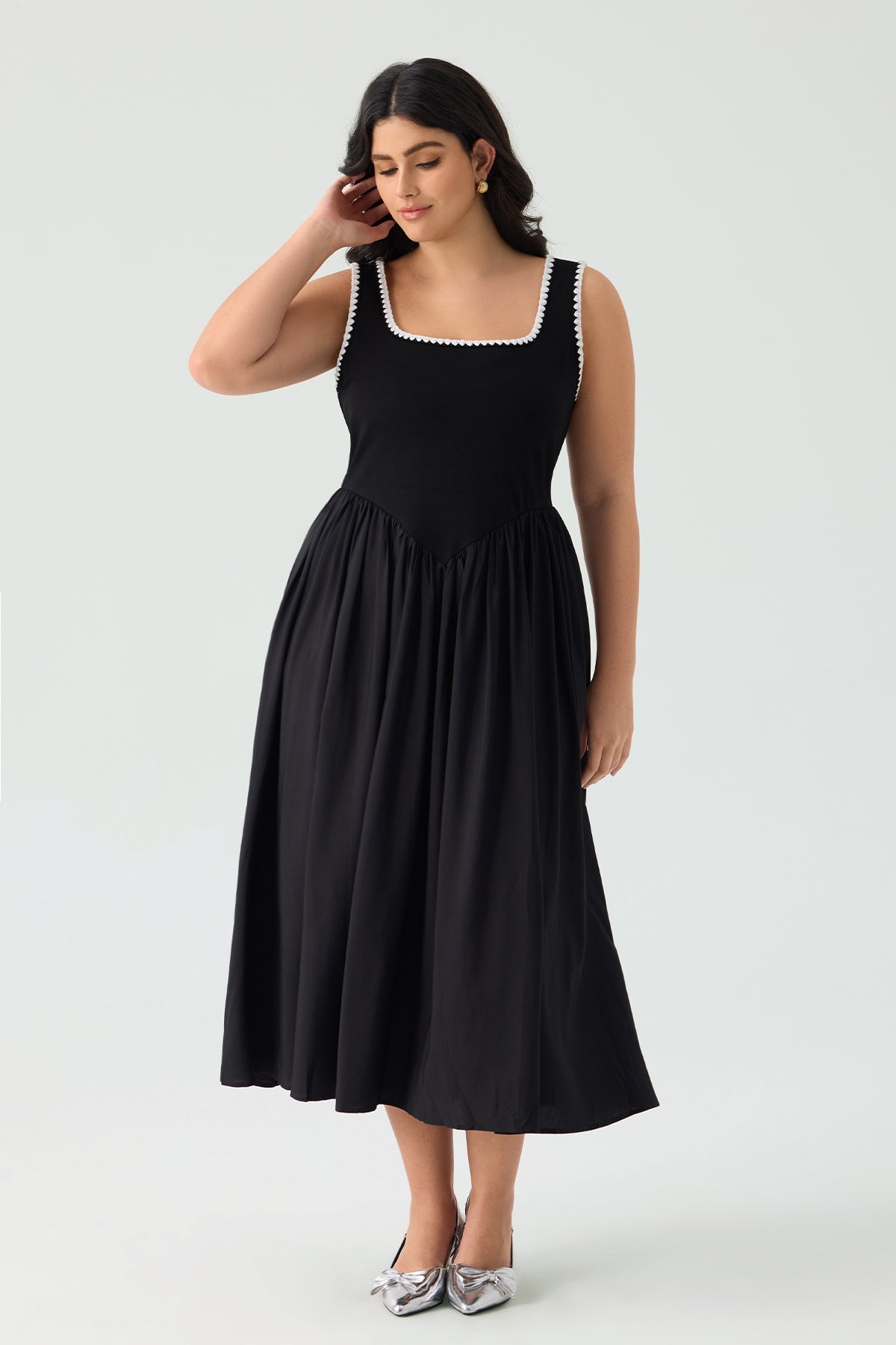 Pockets Elastic Scalloped Square Neck Midi Dress