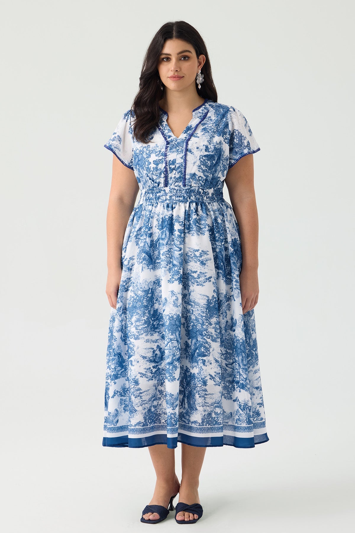 Ritera Pockets Chic Smocked Toile de Jouy Midi Dress