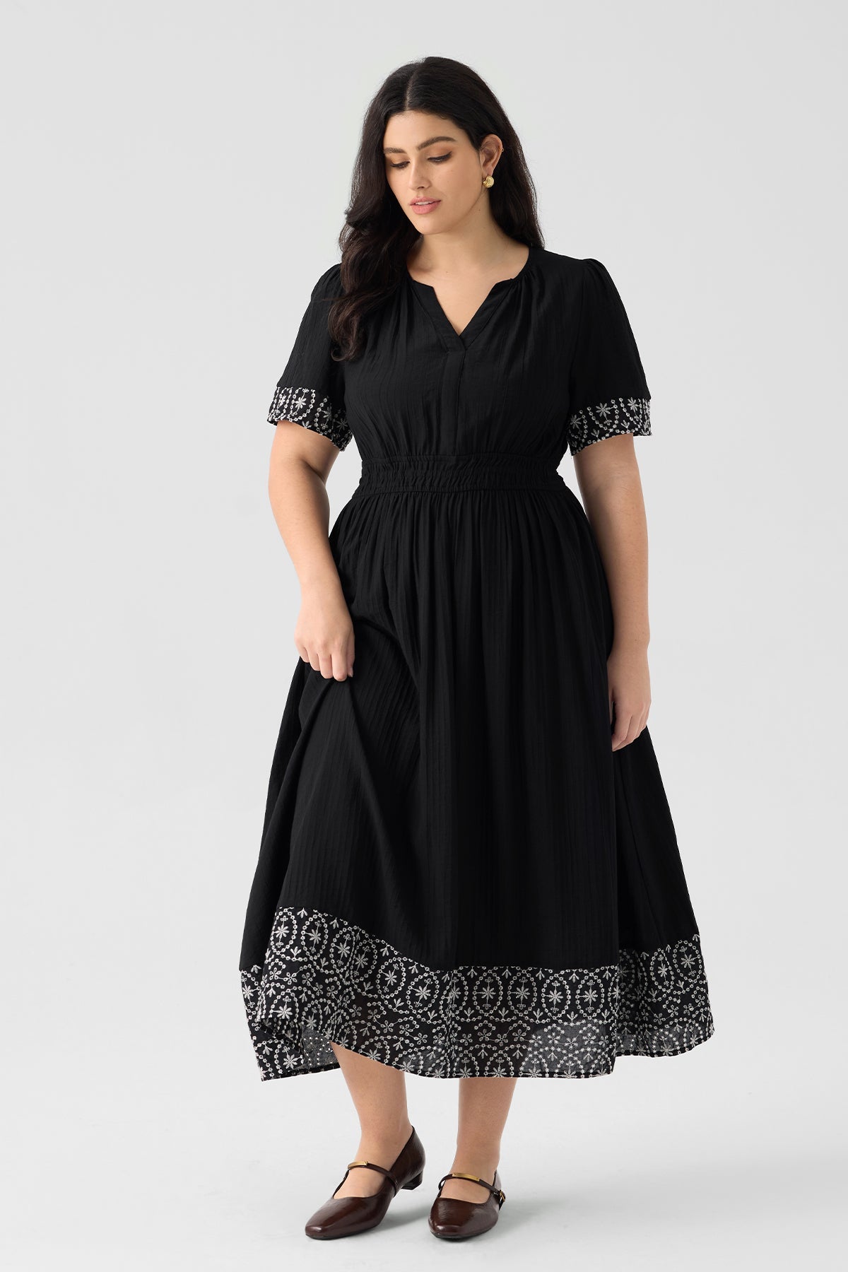 Pockets Elastic Waist Boho Embroidered Midi Dress