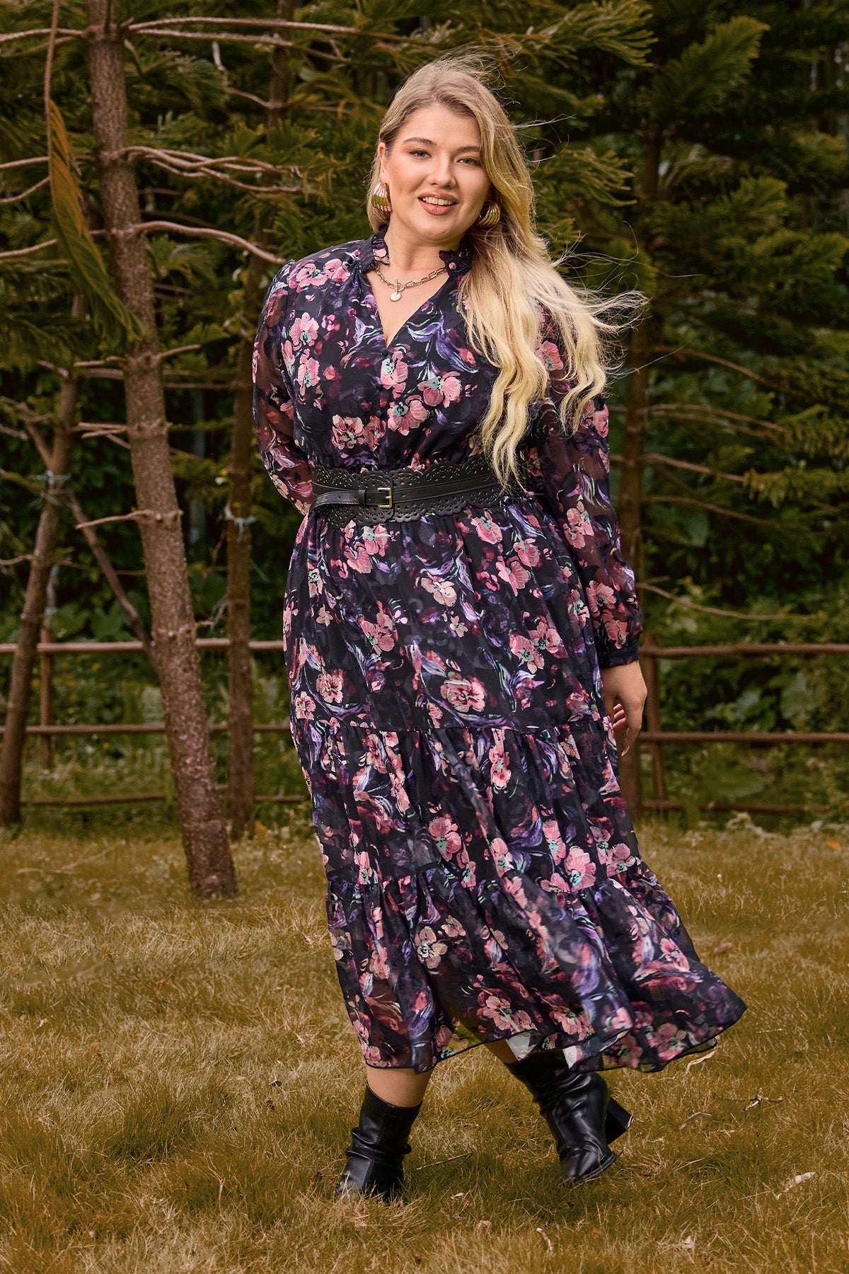Floral Printed Textured Tiered Midi Dress