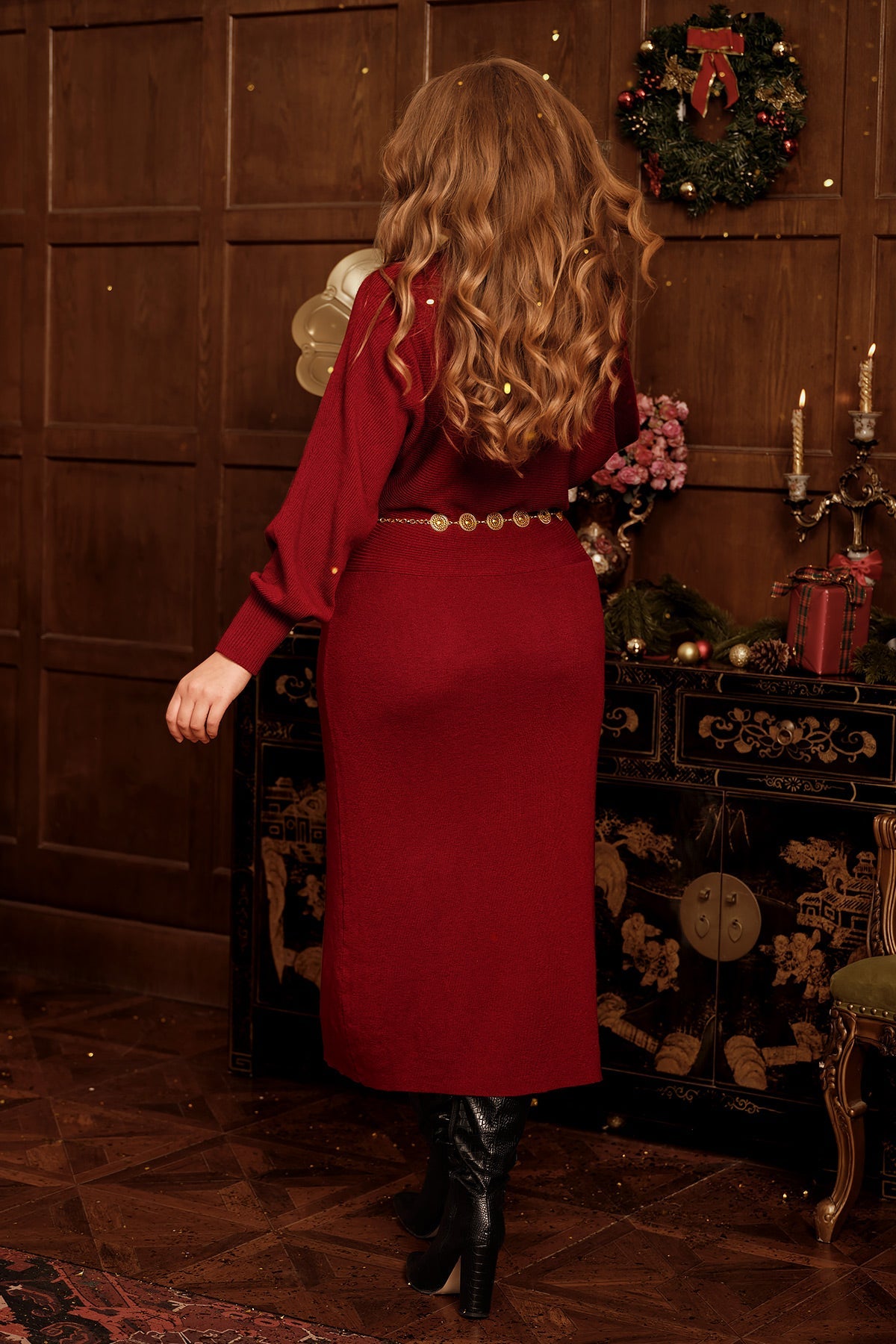 Ribbed Knit Crew Neck Long Sleeve Maxi Dress