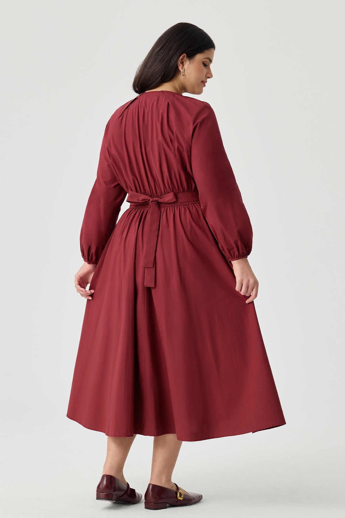 Ritera Pockets V-Neck Pleated Midi Dress with Back Tie