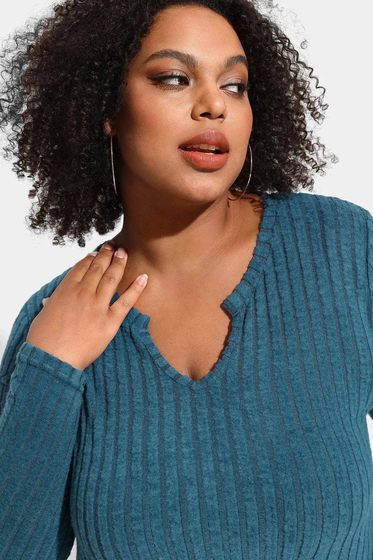 Ritera Texture Velvet Notched Neckline Basic Long Sleeve T-Shirt