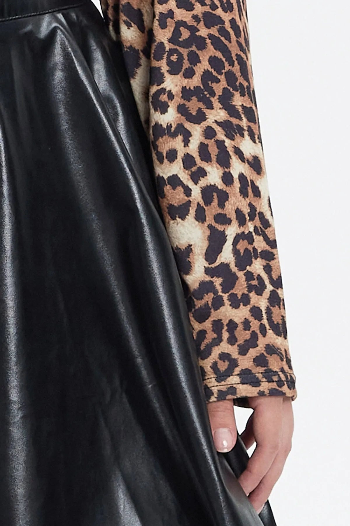 Black Leopard Raglan V Neck Long Sleeve T-Shirt