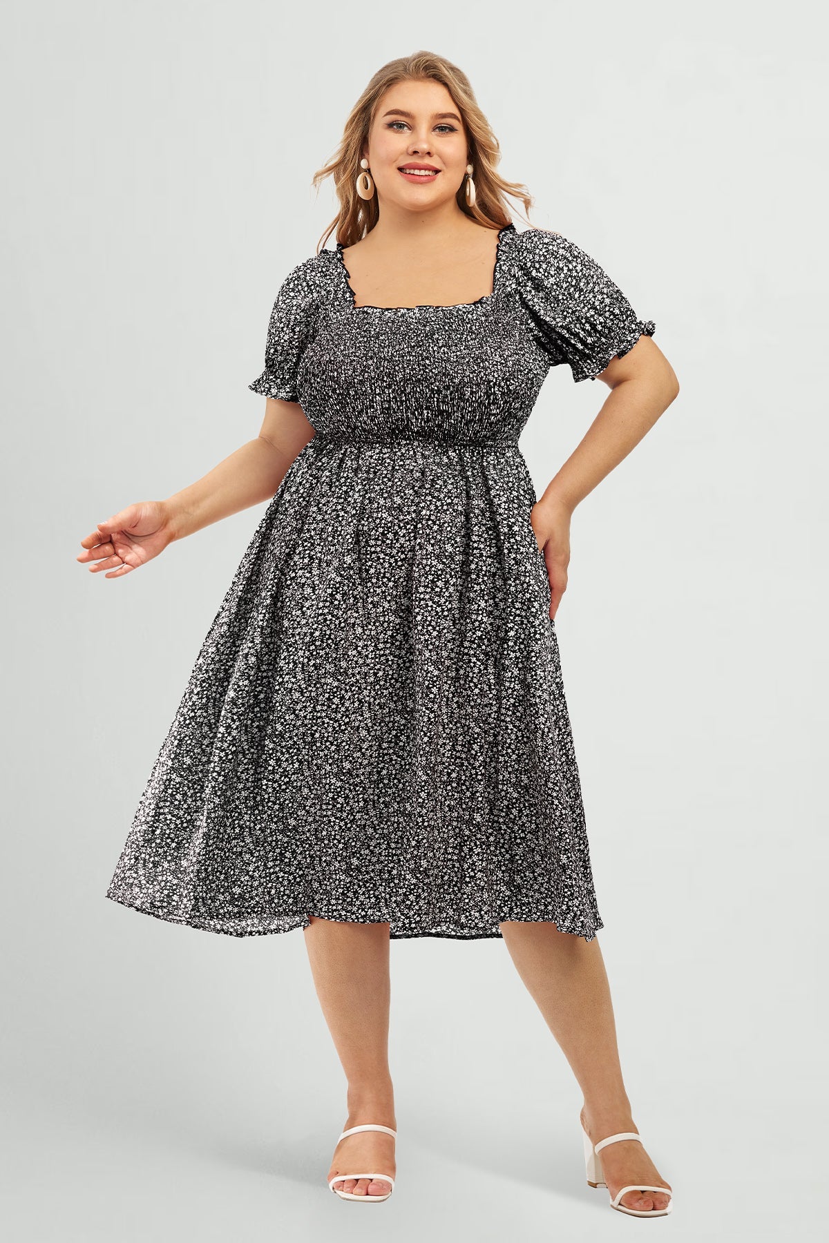 Disty Floral Square Neck Puff Sleeves Midi Dress