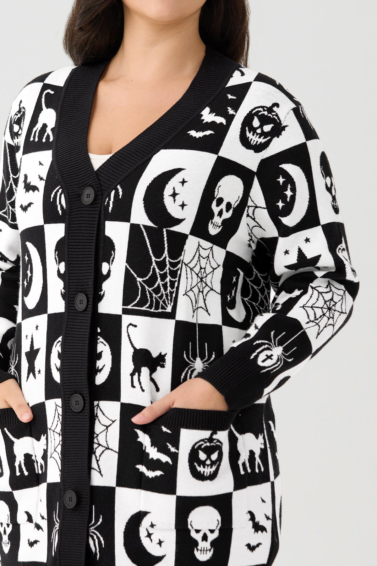 Ritera Pockets Halloween Checkerboard Kint Cardigan