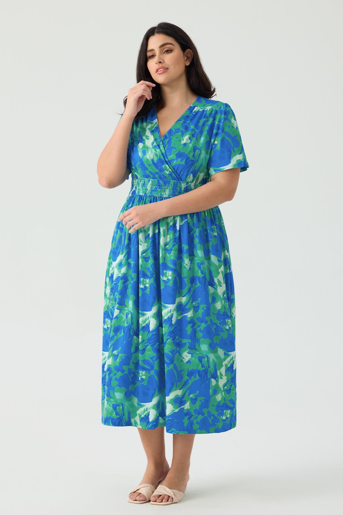 Ritera Pockets Smocked Waist Floral Print A-line Maxi Dress