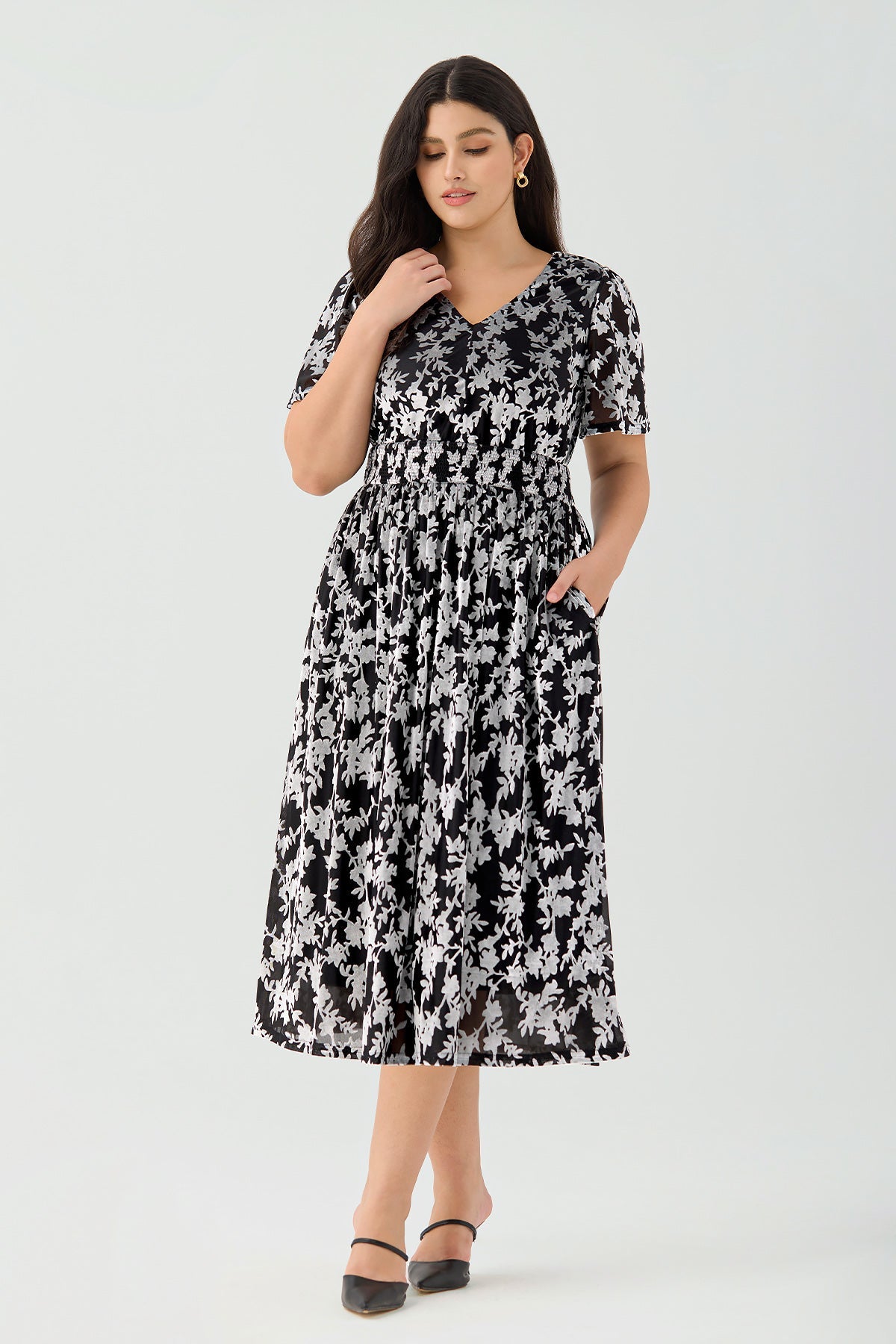 Ritera Pockets Smocked Waist Jacquard Floral A-Line Midi Dress