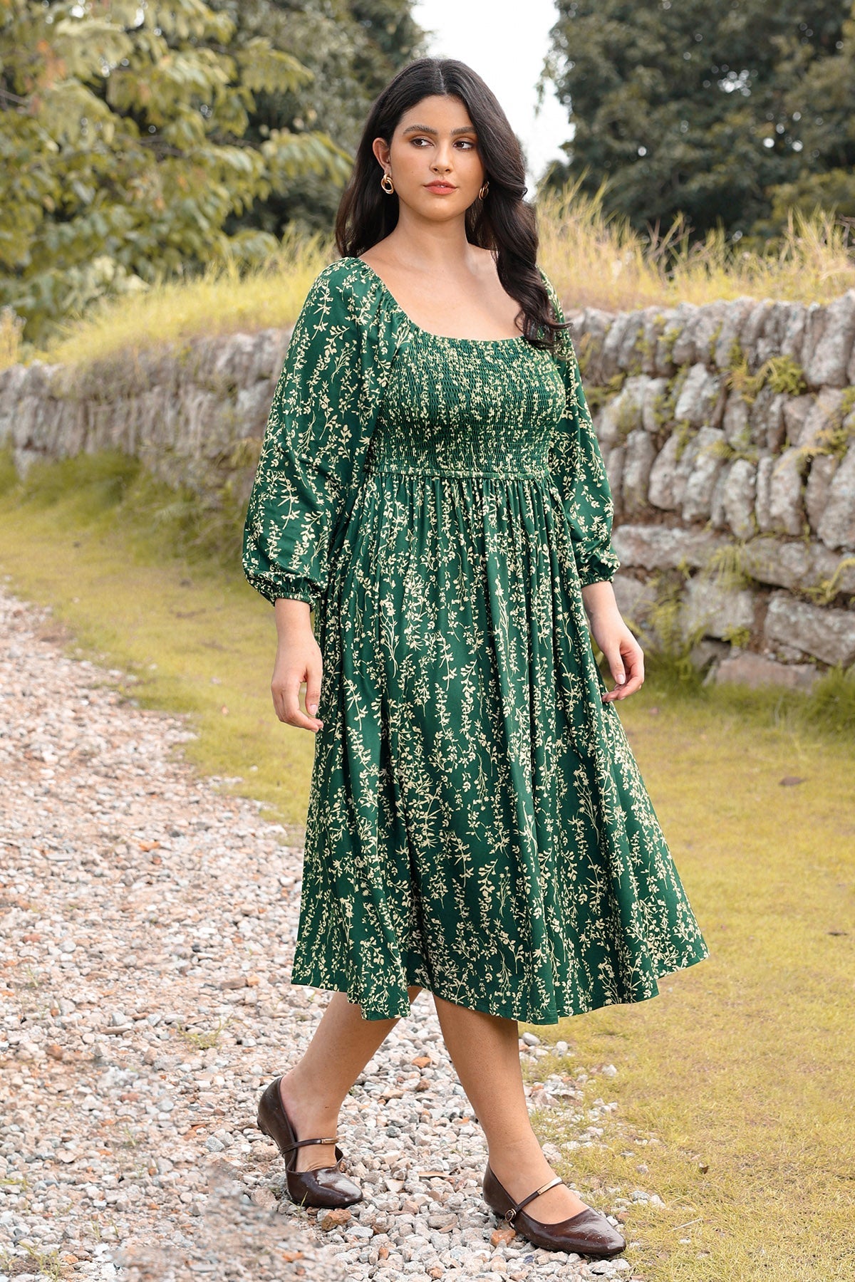 Ritera Pockets Chic Floral Smocked Square Neck Midi Dress