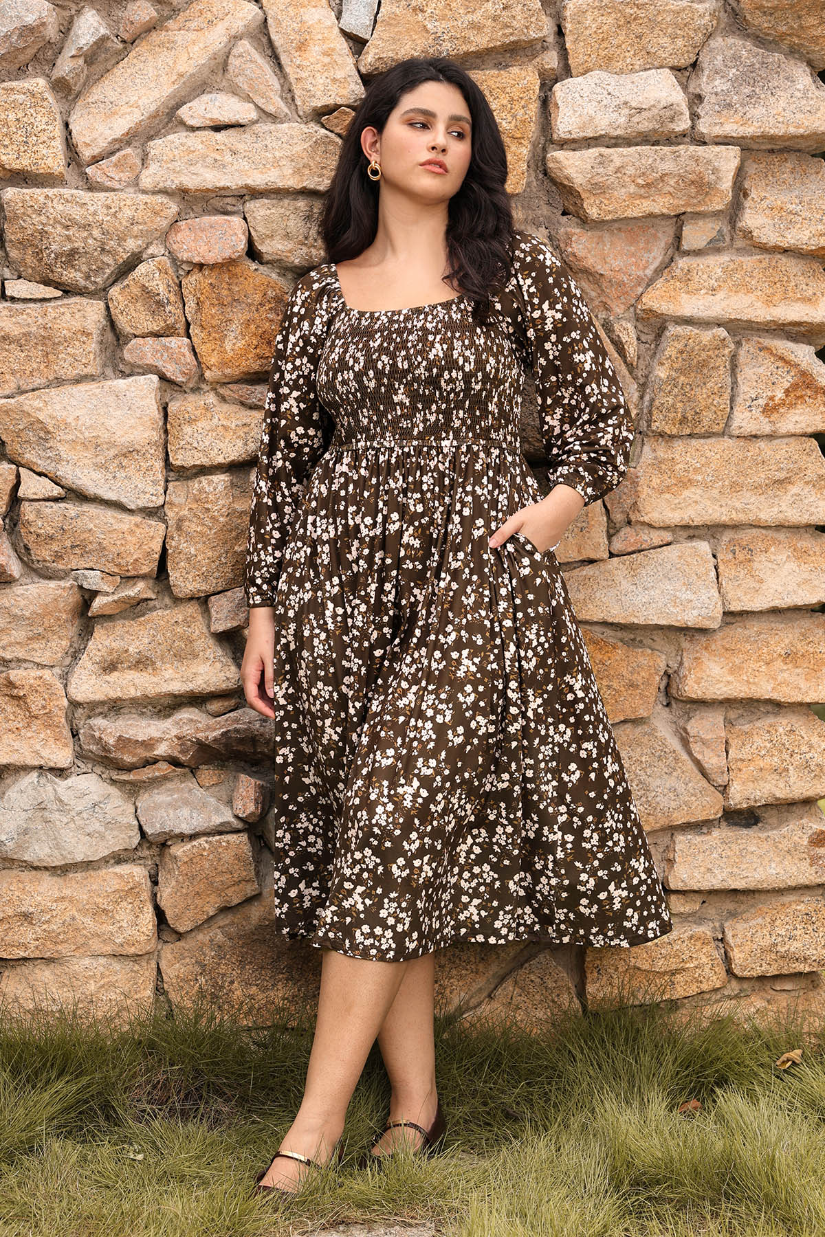 Ritera Pockets Chic Floral Smocked Square Neck Midi Dress