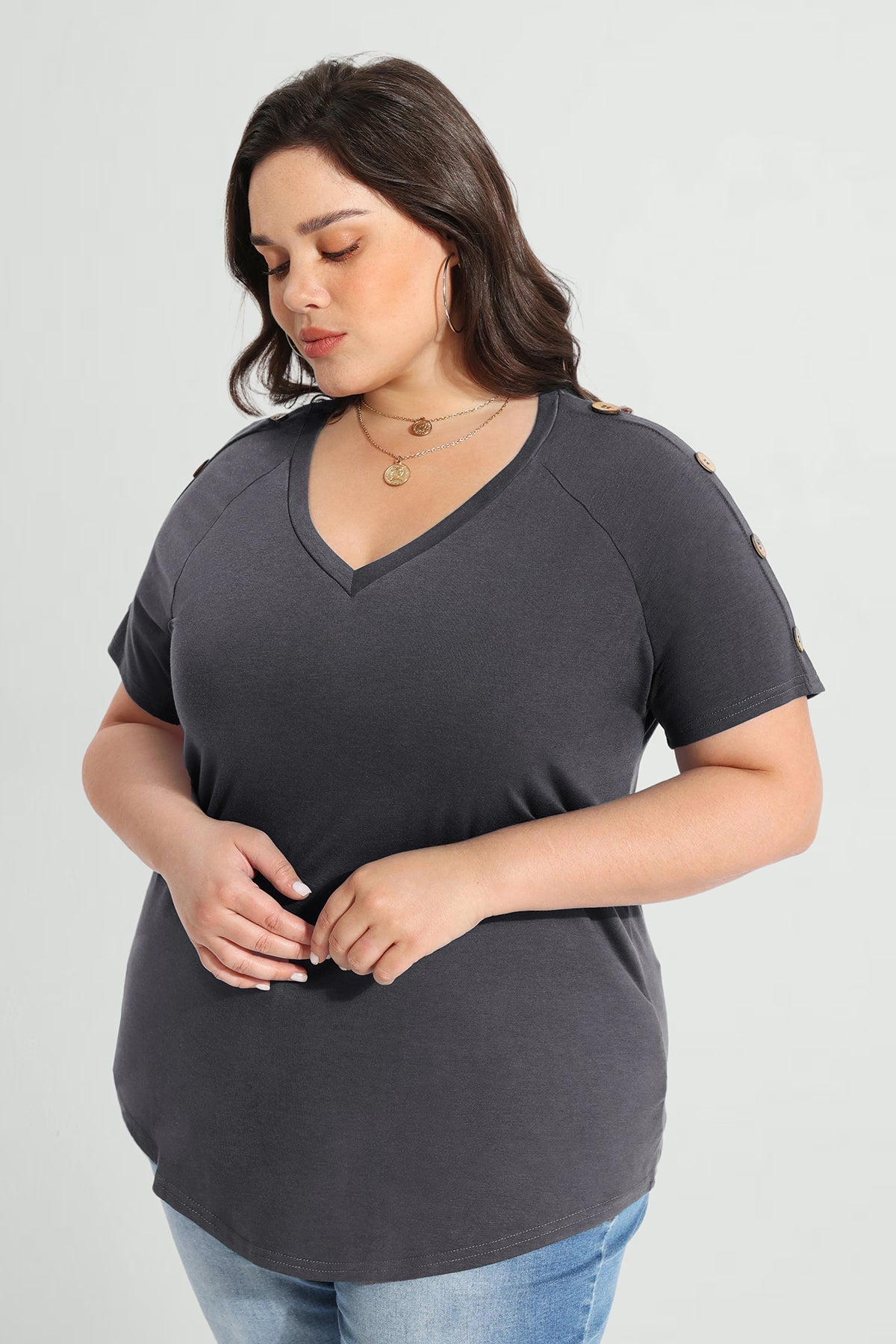 Ritera Plain V-neck Button Detail Short Sleeve T-Shirt