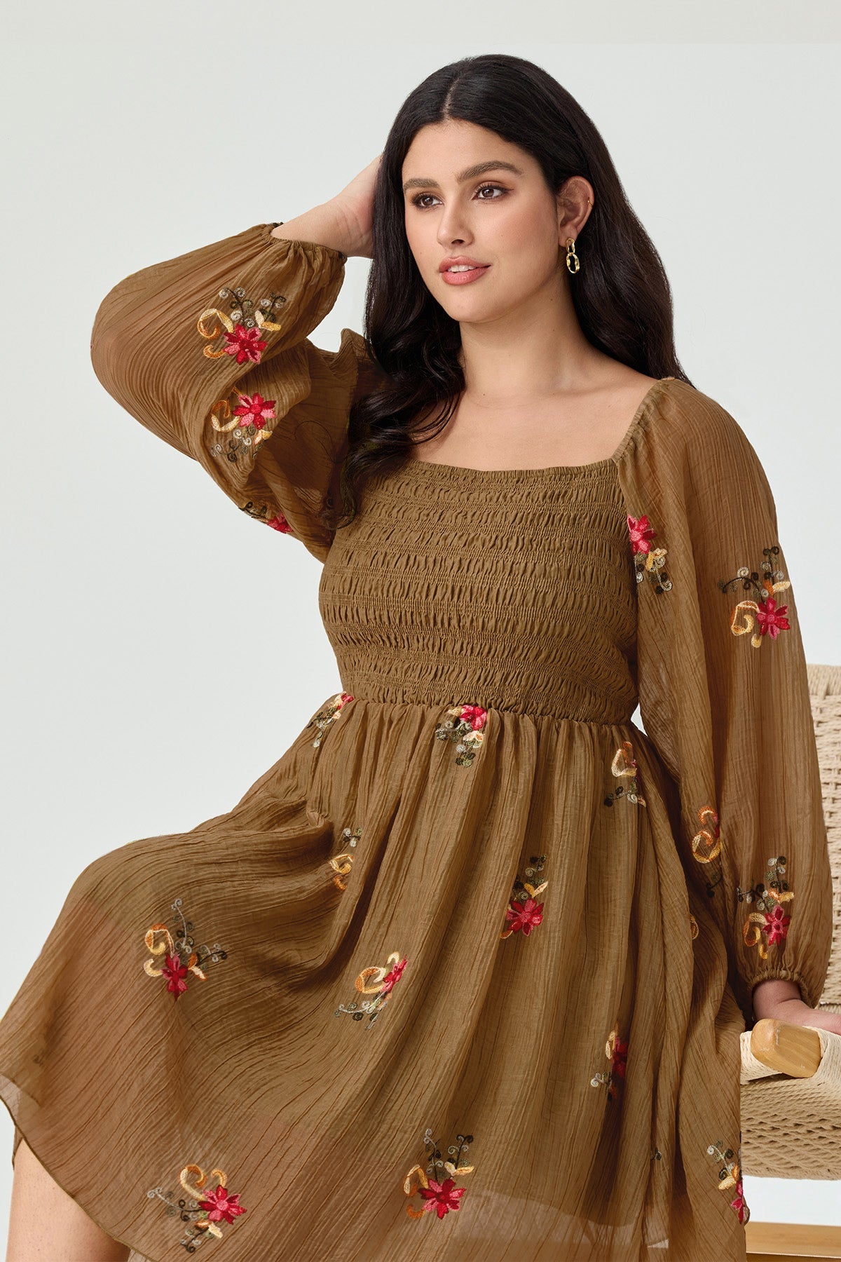Ritera Embroidered Floral Shirred Square Neck A-line Midi Dress