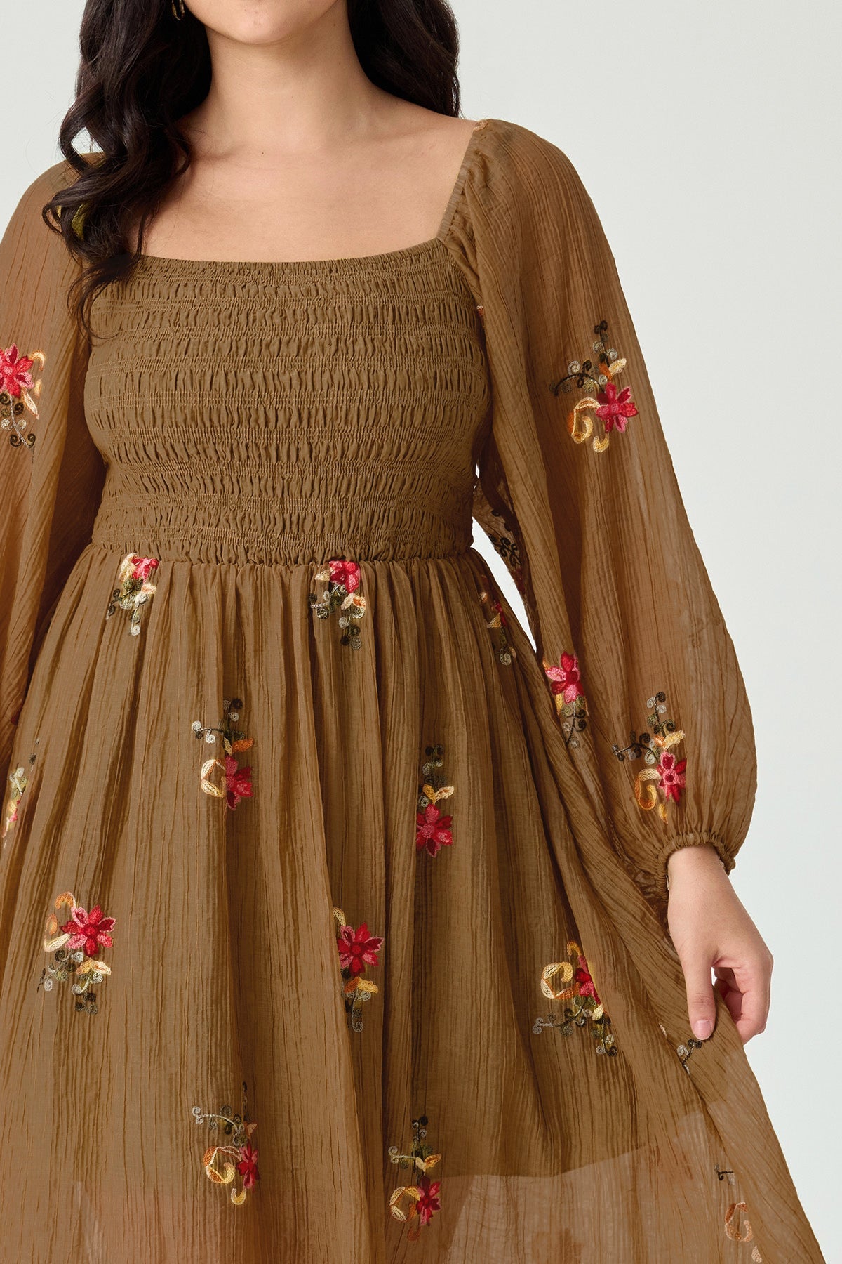 Ritera Embroidered Floral Shirred Square Neck A-line Midi Dress