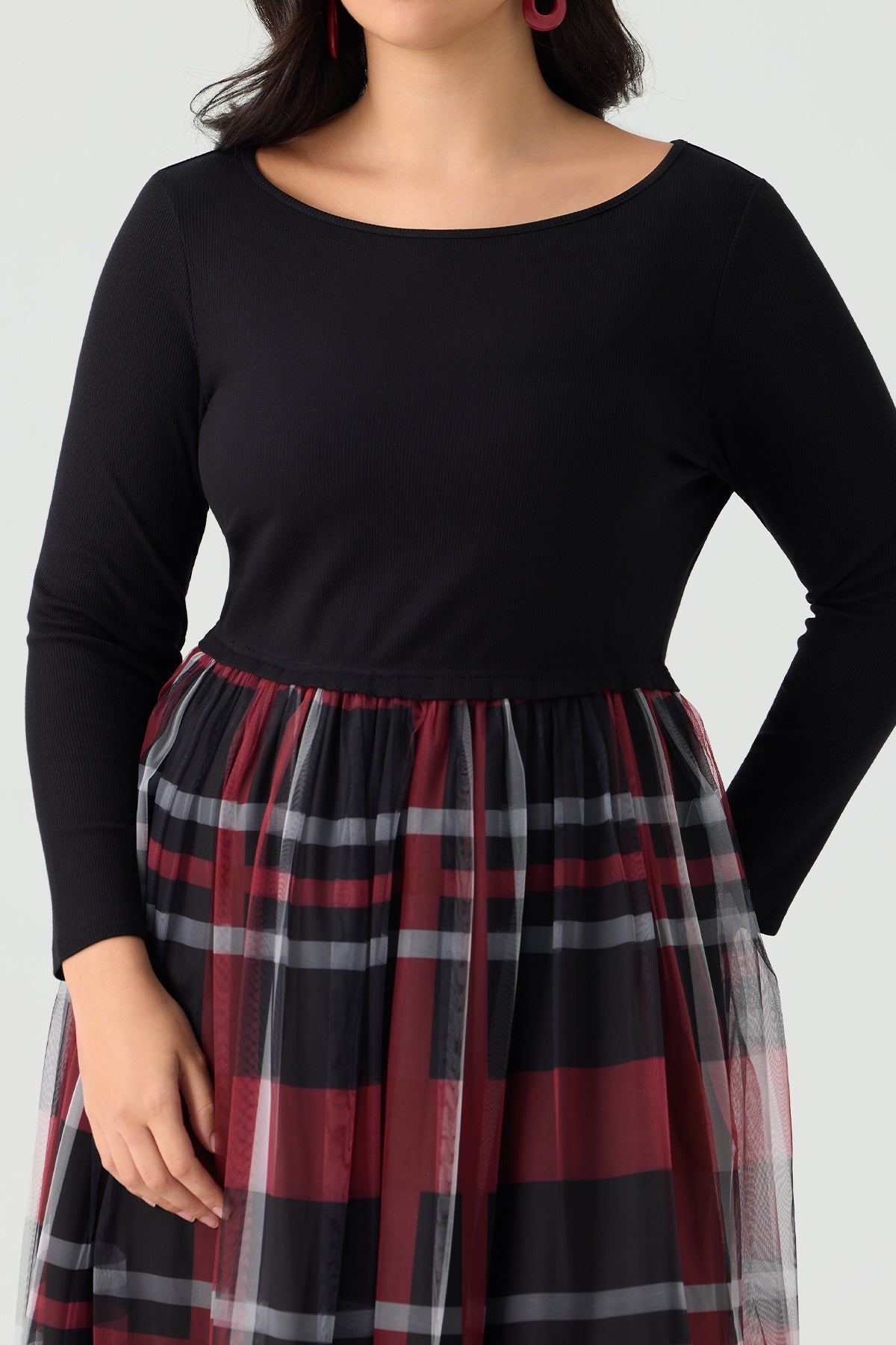 Ritera Colorblock Plaid Tulle Crew Neck Midi Dress