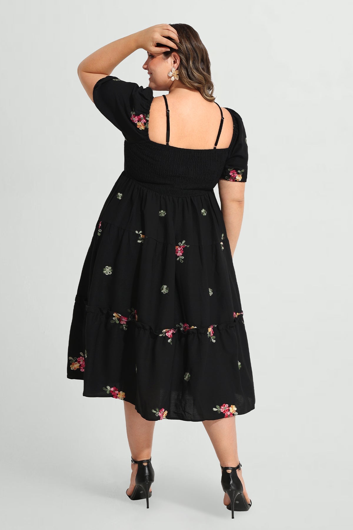 Ritera Pocket Floral Embroidered Tiered Midi Dress