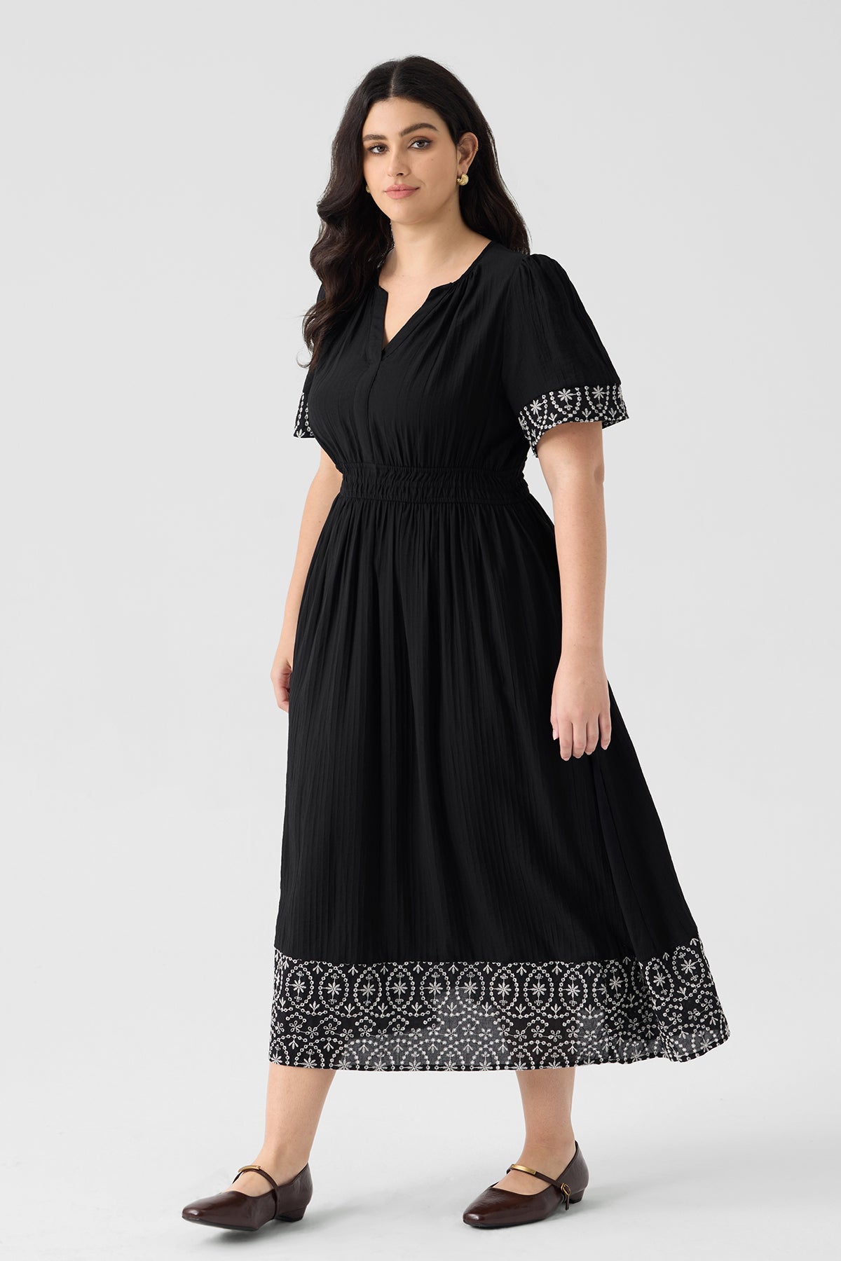 Pockets Elastic Waist Boho Embroidered Midi Dress