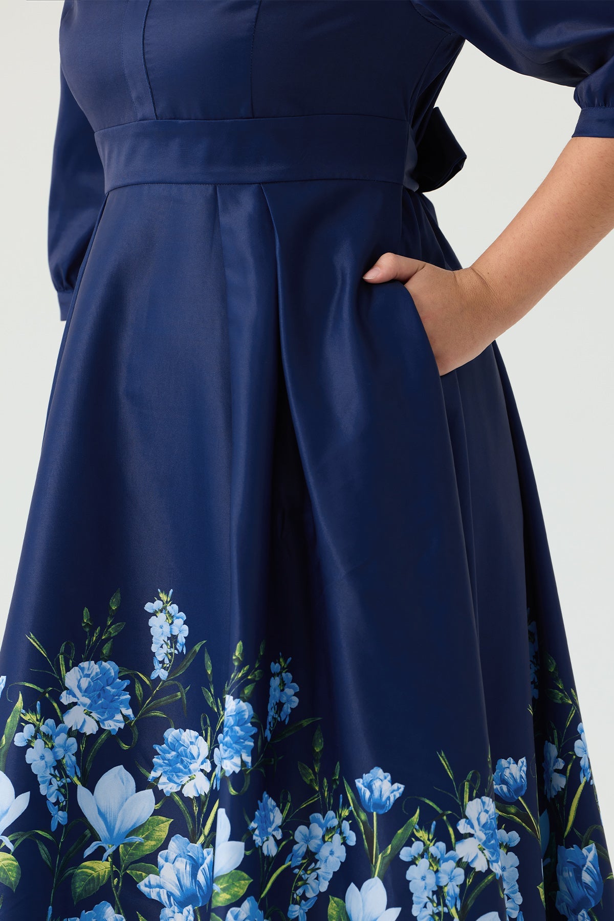 Ritera Pockets Bow Tie Waist Navy Blue Floral A-Line Midi Dress