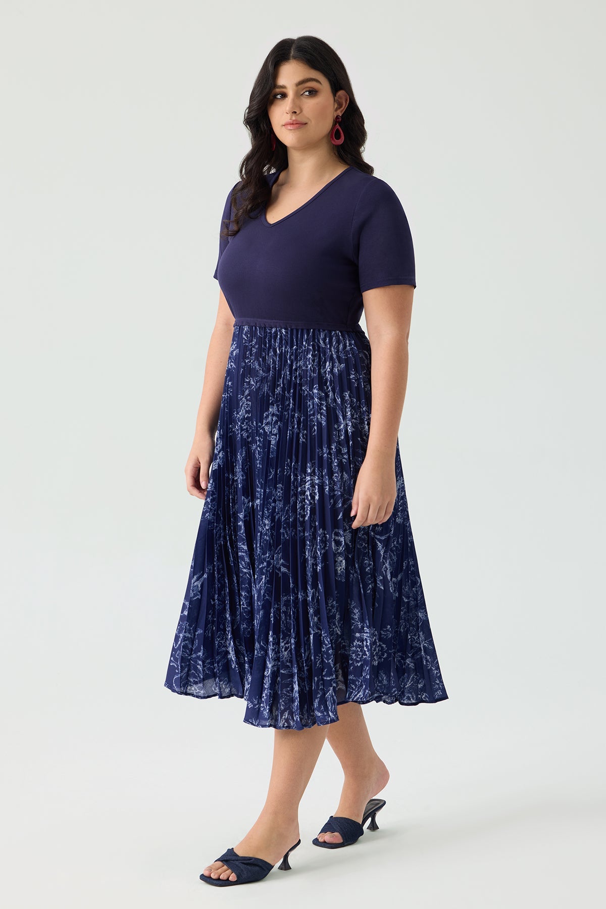Ritera Patchwork Navy Floral Pleated Flowy A-Line Midi Dress