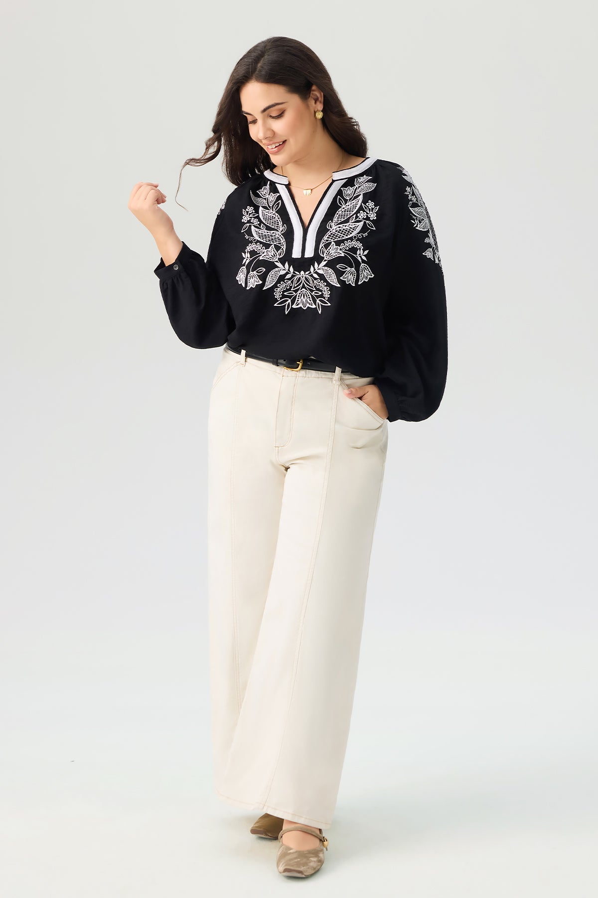 Embroidered V Neck Long Sleeve Blouse